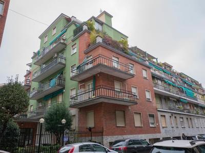 I Host Apartment - Della Torre 9