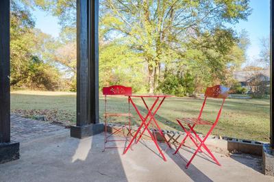 Quiet & Quaint apartment, 5 mins to airport and 15 mins to downtown