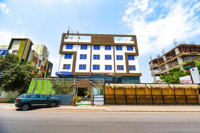 FabHotel Prime Emerald I