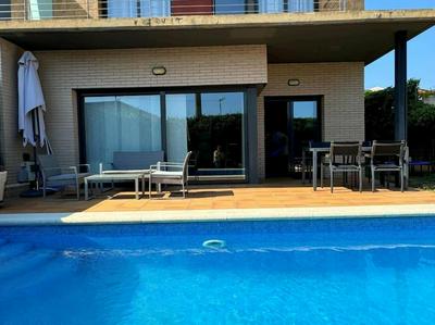 Nice house with pool