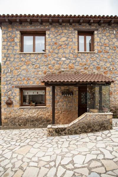 Ornytion Cozy House