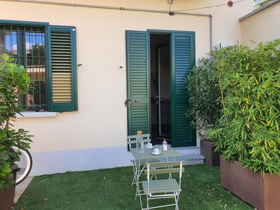 Room - Garden - private bathroom