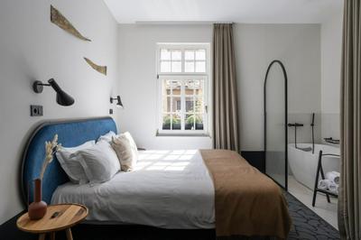 Pavilion Boutique Hotel