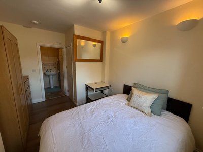 Double Room with En-suite