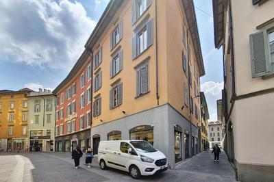 Oasi in centro Bergamo - terrazza privata