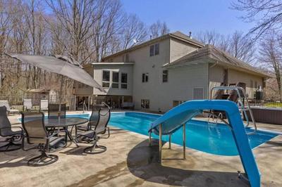 Brand New Getaway with Pool, Theater and Game Room