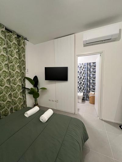 Room 12 Milano - 5 min to the train station