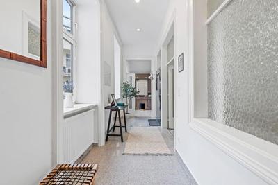 Stylish & Modern Viennese Apartment