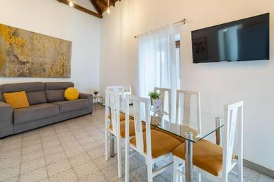 Your Cozy Getaway with Andalusian Flair