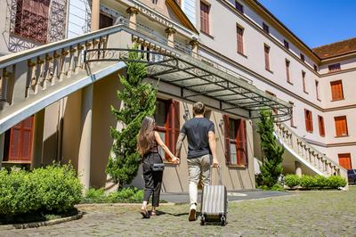 Mosteiro Hotel de Charme próximo ao Vale dos Vinhedos