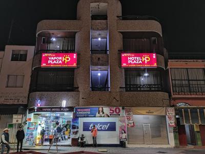 HOTEL y Vapor PLAZA