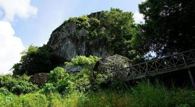 OYO 90576 Holiday Dive Inn