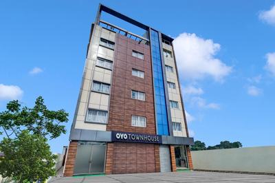 Super Townhouse La Vista