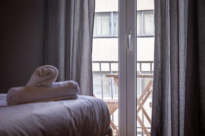 ERMES 2-BD Retreat with Acropolis view