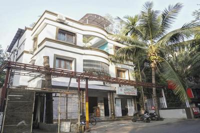 Super Townhouse The Upper Room Near Pune Airport