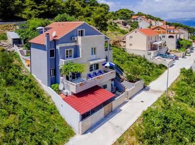 Comfortable Holiday Home with Terrace