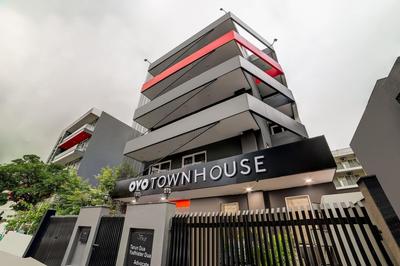 Super Townhouse 219