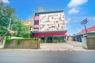 Super OYO Capital O 136 Manggis Inn