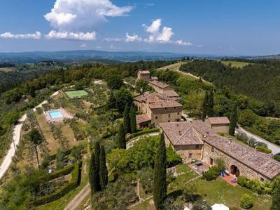 Borgo nel Chianti Rondine con piscina tennis e wifi