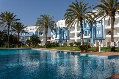 Calablanca Atico by Bookindenia