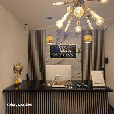 Hotel West Inn