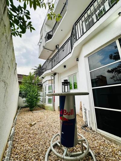 MCS Service Apartment