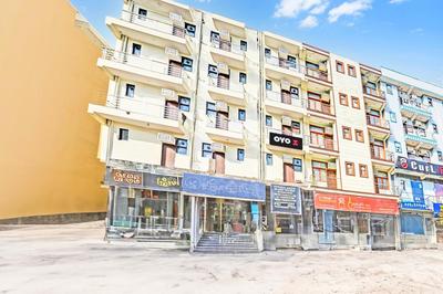 Hotel O AV HOMES U BLOCK