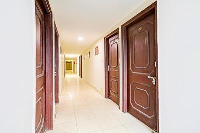 Hotel O Jaistambh Chowk formerly Guru Kirpa