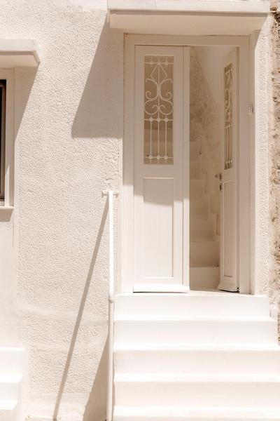 White Suites Syros