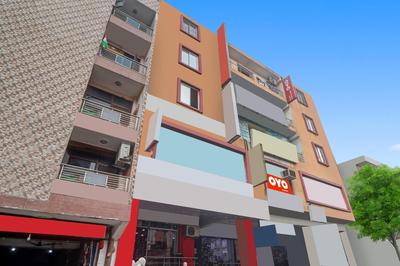 Hotel O Small Town Near Indira Gandhi International Airport