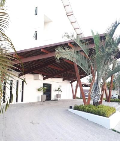 Laguna Beach Flat - Luxo frente para piscina