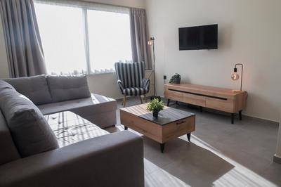 Oreades Parthenon Suites