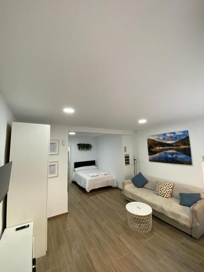 Aliaga Rooms
