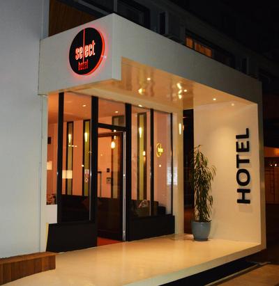 Select City Center Hotel