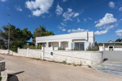 Villa Albachiara con idromassaggio e pineta - Apulia Home