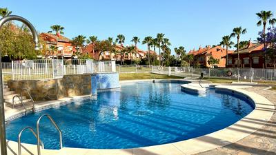 4 bedroom townhouse near the beach