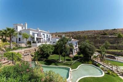 Paraiso Pueblo Deluxe Family Resort Pools Gym