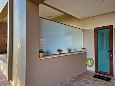 Golden View Apartment 2