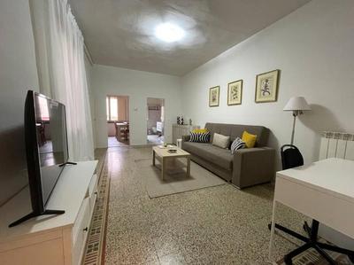 Suzanna's Central Florence Apartment