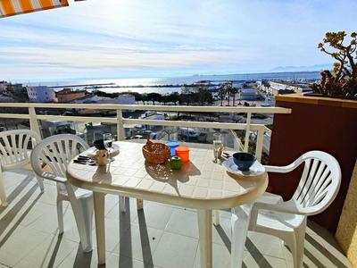 Apartamento Moderno en Roses - Cerca del Puerto, Aire Acondicionado - ES-258-30