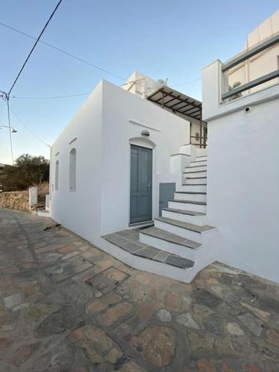 Artemonas Beige Escape