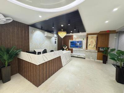 The Classic Crowne at Delhi Airport