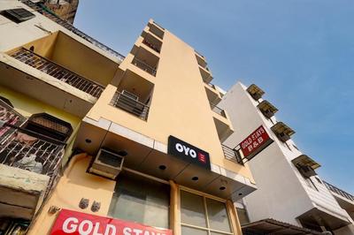 Gold Stay Ravi