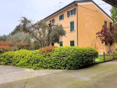 Casa Vittoria-Relax tra Lago di Garda e Verona