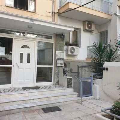 Saloni studio