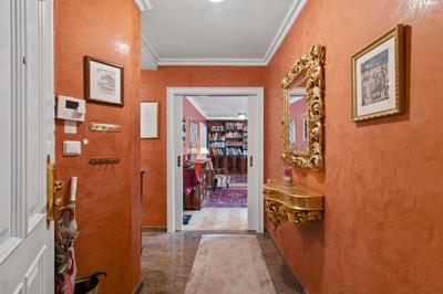 Spacious Penthouse with Stephen Cathedral View