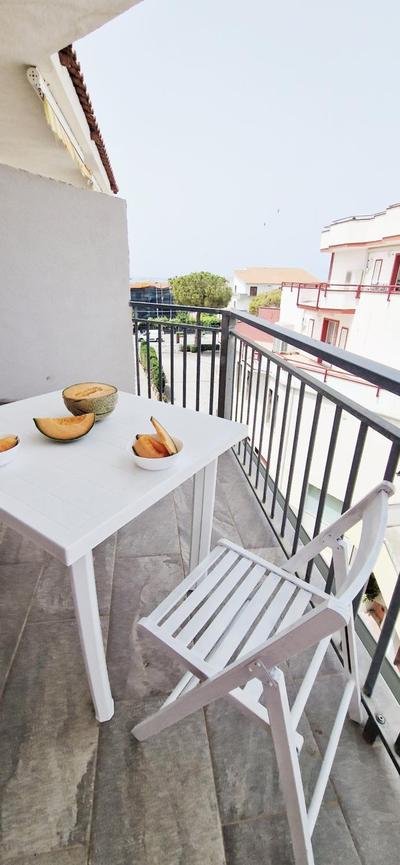 Bella vista coastal retreat - 5 minutes from the sea