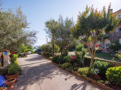 Beachfront Cozy Krk Apartment with Balcony