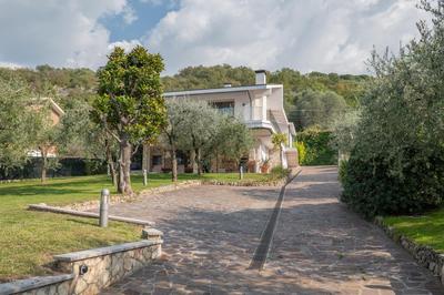 VillasGarda - Villa Lorena Carbona