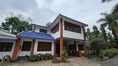 Paramathma Stays
